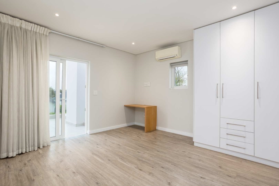 To Let 4 Bedroom Property for Rent in Val De Vie Estate Western Cape